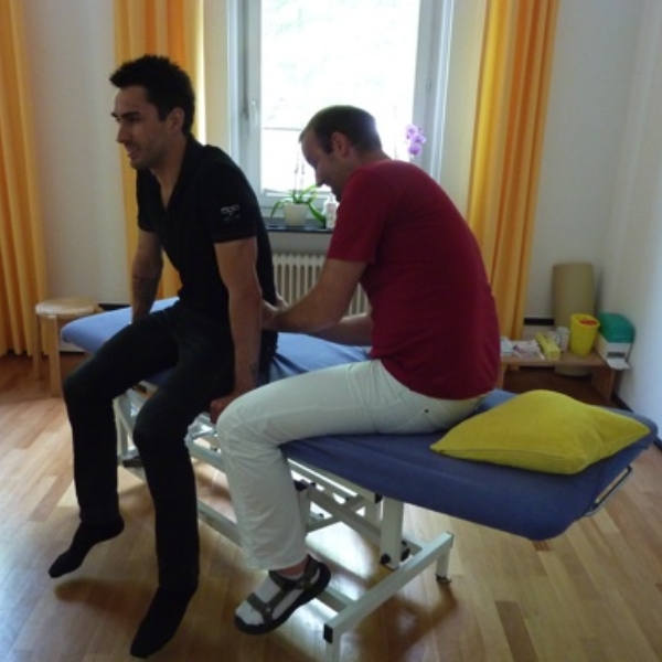 Chris in der Myoreflex-Behandlung Chris Myo2